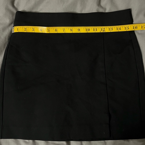 H&M Black Mini Skirt size M - Picture 10 of 10